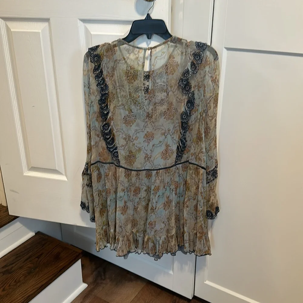 Boho Top - Picture 3 of 3
